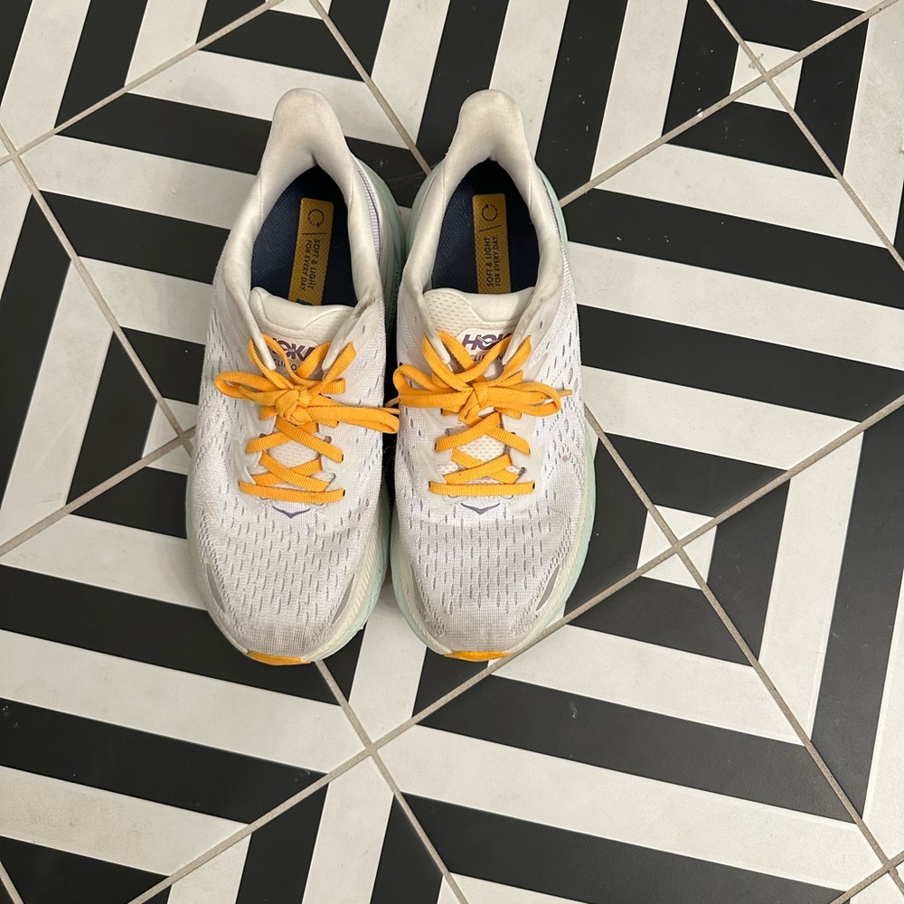 Hoka Clifton